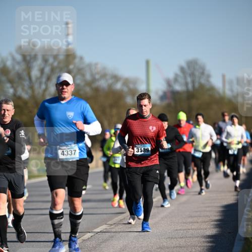 06.04.2025 - 44. Internationalen Wilhelmsburger Insellauf Dr. Thomas Lammeyer http://msf.ph/oto/7554354 06.04.2025 09:29:24 Laufen 4337, 3139 meine-sportfotos.de