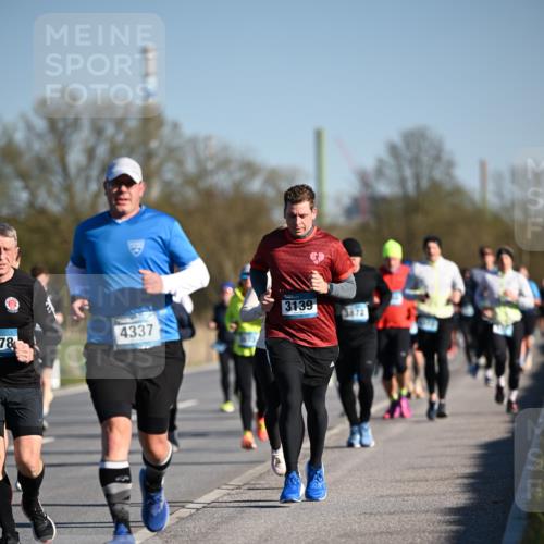 06.04.2025 - 44. Internationalen Wilhelmsburger Insellauf Dr. Thomas Lammeyer http://msf.ph/oto/7554355 06.04.2025 09:29:24 Laufen 4337, 78, 3139, 13872 meine-sportfotos.de