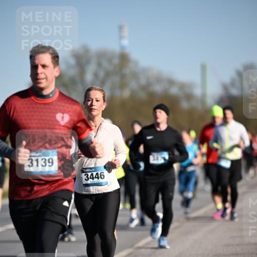06.04.2025 - 44. Internationalen Wilhelmsburger Insellauf Dr. Thomas Lammeyer http://msf.ph/oto/7554386 06.04.2025 09:29:28 Laufen 3139, 3446 meine-sportfotos.de