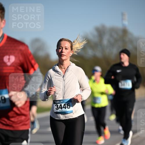06.04.2025 - 44. Internationalen Wilhelmsburger Insellauf Dr. Thomas Lammeyer http://msf.ph/oto/7554399 06.04.2025 09:29:29 Laufen 3446 meine-sportfotos.de
