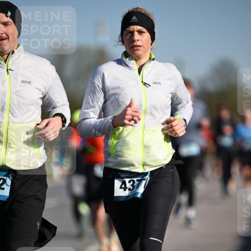 06.04.2025 - 44. Internationalen Wilhelmsburger Insellauf Dr. Thomas Lammeyer http://msf.ph/oto/7554465 06.04.2025 09:29:35 Laufen 20, 437 meine-sportfotos.de
