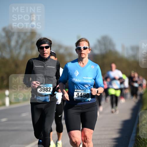 06.04.2025 - 44. Internationalen Wilhelmsburger Insellauf Dr. Thomas Lammeyer http://msf.ph/oto/7554522 06.04.2025 09:29:42 Laufen 3982, 4450 meine-sportfotos.de