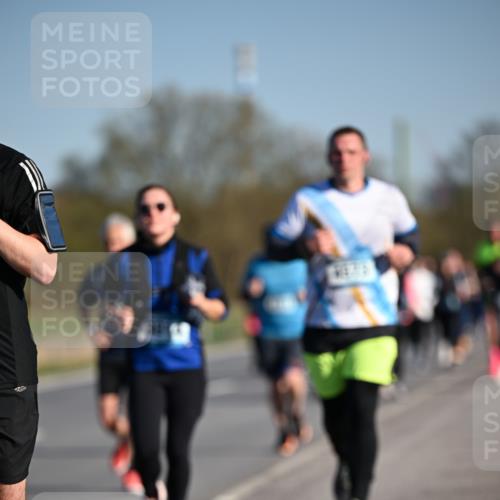 06.04.2025 - 44. Internationalen Wilhelmsburger Insellauf Dr. Thomas Lammeyer http://msf.ph/oto/7554602 06.04.2025 09:29:51 Laufen  meine-sportfotos.de