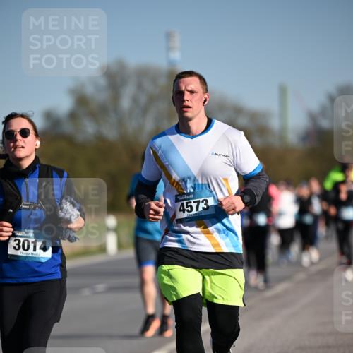 06.04.2025 - 44. Internationalen Wilhelmsburger Insellauf Dr. Thomas Lammeyer http://msf.ph/oto/7554611 06.04.2025 09:29:52 Laufen 3014, 4573 meine-sportfotos.de