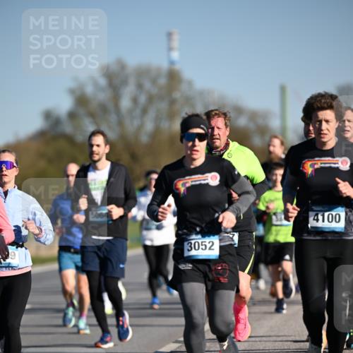 06.04.2025 - 44. Internationalen Wilhelmsburger Insellauf Dr. Thomas Lammeyer http://msf.ph/oto/7554706 06.04.2025 09:30:00 Laufen 5064, 3052, 4100 meine-sportfotos.de