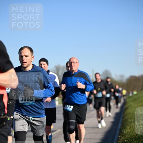 06.04.2025 - 44. Internationalen Wilhelmsburger Insellauf Dr. Thomas Lammeyer http://msf.ph/oto/7554767 06.04.2025 09:30:07 Laufen 85, 3866 meine-sportfotos.de