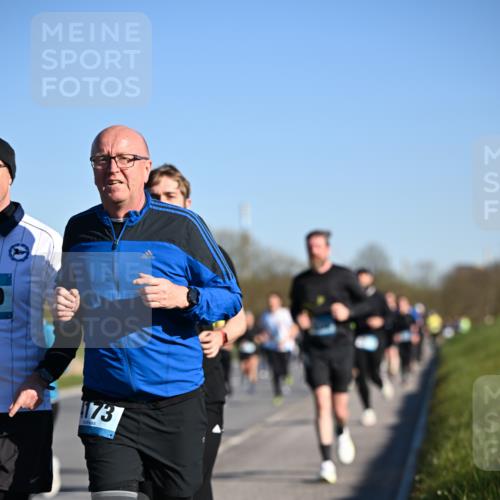 06.04.2025 - 44. Internationalen Wilhelmsburger Insellauf Dr. Thomas Lammeyer http://msf.ph/oto/7554784 06.04.2025 09:30:09 Laufen 173 meine-sportfotos.de