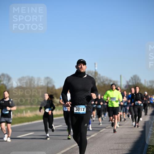 06.04.2025 - 44. Internationalen Wilhelmsburger Insellauf Dr. Thomas Lammeyer http://msf.ph/oto/7554824 06.04.2025 09:30:13 Laufen 3017 meine-sportfotos.de