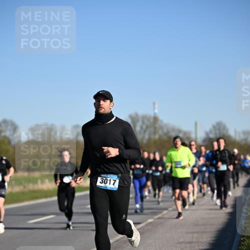 06.04.2025 - 44. Internationalen Wilhelmsburger Insellauf Dr. Thomas Lammeyer http://msf.ph/oto/7554830 06.04.2025 09:30:13 Laufen 3017 meine-sportfotos.de