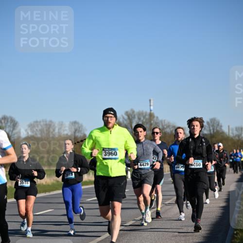 06.04.2025 - 44. Internationalen Wilhelmsburger Insellauf Dr. Thomas Lammeyer http://msf.ph/oto/7554871 06.04.2025 09:30:16 Laufen 3918, 3518, 3960, 4429, 4480, 4475 meine-sportfotos.de