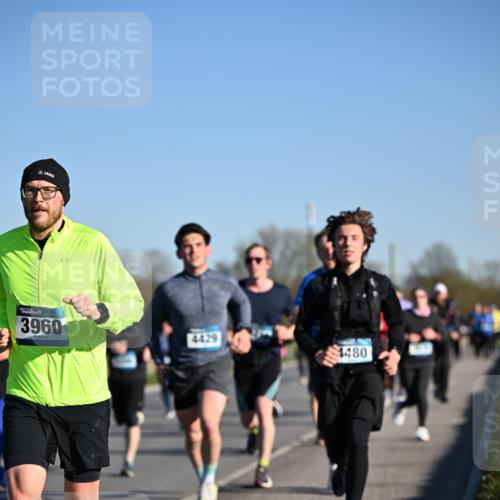 06.04.2025 - 44. Internationalen Wilhelmsburger Insellauf Dr. Thomas Lammeyer http://msf.ph/oto/7554892 06.04.2025 09:30:18 Laufen 3960, 4429, 4480 meine-sportfotos.de