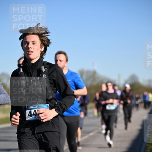 06.04.2025 - 44. Internationalen Wilhelmsburger Insellauf Dr. Thomas Lammeyer http://msf.ph/oto/7554914 06.04.2025 09:30:20 Laufen 44 meine-sportfotos.de