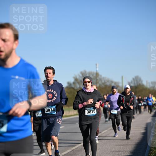 06.04.2025 - 44. Internationalen Wilhelmsburger Insellauf Dr. Thomas Lammeyer http://msf.ph/oto/7554929 06.04.2025 09:30:21 Laufen 351, 3874, 3876, 4011 meine-sportfotos.de