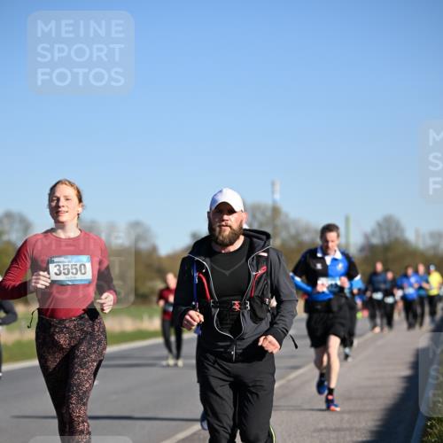 06.04.2025 - 44. Internationalen Wilhelmsburger Insellauf Dr. Thomas Lammeyer http://msf.ph/oto/7554971 06.04.2025 09:30:24 Laufen 3550 meine-sportfotos.de
