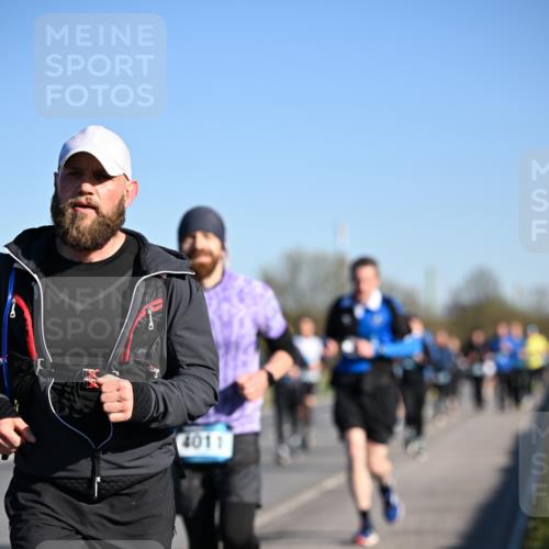 06.04.2025 - 44. Internationalen Wilhelmsburger Insellauf Dr. Thomas Lammeyer http://msf.ph/oto/7554987 06.04.2025 09:30:25 Laufen 4011 meine-sportfotos.de