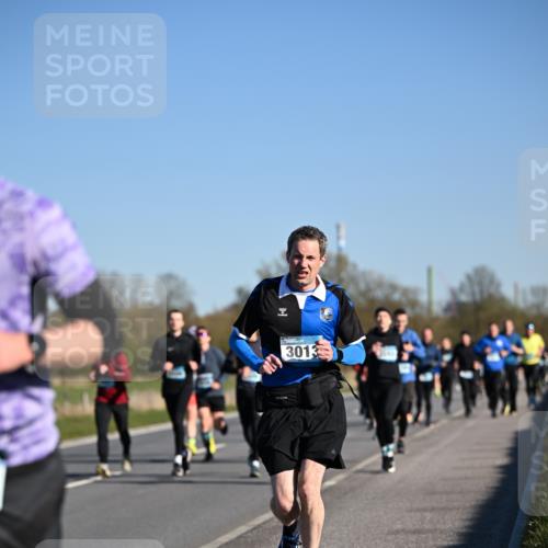 06.04.2025 - 44. Internationalen Wilhelmsburger Insellauf Dr. Thomas Lammeyer http://msf.ph/oto/7554998 06.04.2025 09:30:26 Laufen 3013 meine-sportfotos.de