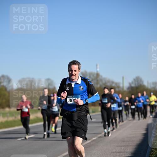 06.04.2025 - 44. Internationalen Wilhelmsburger Insellauf Dr. Thomas Lammeyer http://msf.ph/oto/7555004 06.04.2025 09:30:27 Laufen 30 meine-sportfotos.de