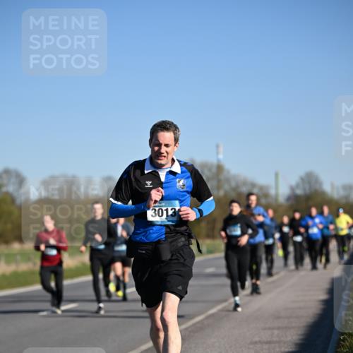 06.04.2025 - 44. Internationalen Wilhelmsburger Insellauf Dr. Thomas Lammeyer http://msf.ph/oto/7555006 06.04.2025 09:30:27 Laufen 3013 meine-sportfotos.de