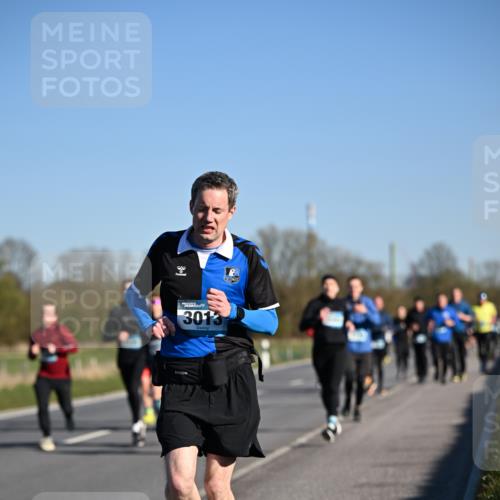 06.04.2025 - 44. Internationalen Wilhelmsburger Insellauf Dr. Thomas Lammeyer http://msf.ph/oto/7555011 06.04.2025 09:30:27 Laufen 3013 meine-sportfotos.de