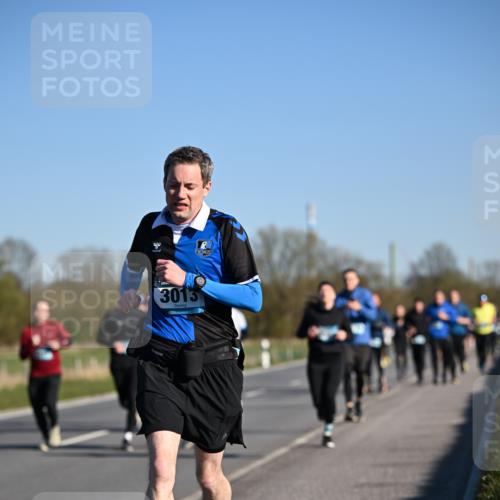 06.04.2025 - 44. Internationalen Wilhelmsburger Insellauf Dr. Thomas Lammeyer http://msf.ph/oto/7555013 06.04.2025 09:30:27 Laufen 96, 3013 meine-sportfotos.de