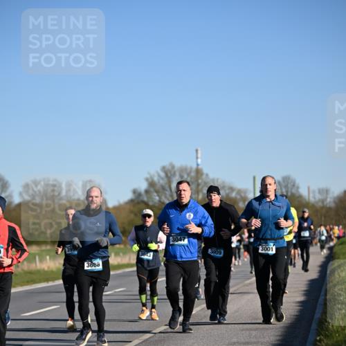06.04.2025 - 44. Internationalen Wilhelmsburger Insellauf Dr. Thomas Lammeyer http://msf.ph/oto/7555070 06.04.2025 09:30:35 Laufen 3043, 3668, 3047, 3009, 3001 meine-sportfotos.de