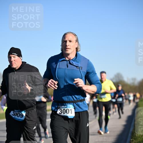 06.04.2025 - 44. Internationalen Wilhelmsburger Insellauf Dr. Thomas Lammeyer http://msf.ph/oto/7555119 06.04.2025 09:30:38 Laufen 3009, 3001 meine-sportfotos.de