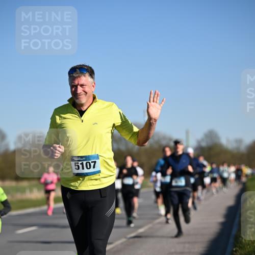 06.04.2025 - 44. Internationalen Wilhelmsburger Insellauf Dr. Thomas Lammeyer http://msf.ph/oto/7555161 06.04.2025 09:30:42 Laufen 5107 meine-sportfotos.de