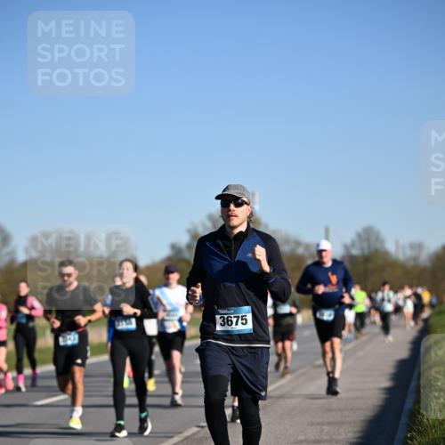 06.04.2025 - 44. Internationalen Wilhelmsburger Insellauf Dr. Thomas Lammeyer http://msf.ph/oto/7555187 06.04.2025 09:30:44 Laufen 3675 meine-sportfotos.de