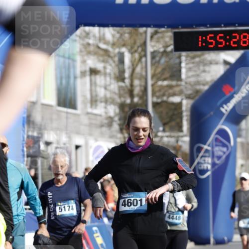 06.04.2025 - 44. Internationalen Wilhelmsburger Insellauf A. Gomolzig http://msf.ph/oto/7555316 06.04.2025 10:45:27 Ziel 3991, 3992, 4340, 4448, 4596, 4601, 5174, 5200 meine-sportfotos.de