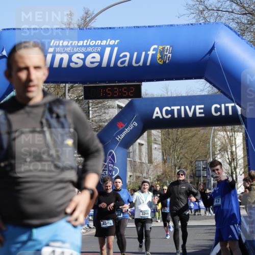 06.04.2025 - 44. Internationalen Wilhelmsburger Insellauf A. Gomolzig http://msf.ph/oto/7555390 06.04.2025 10:43:50 Ziel 3268, 3380, 3735, 4144, 4476, 4502, 4536 meine-sportfotos.de