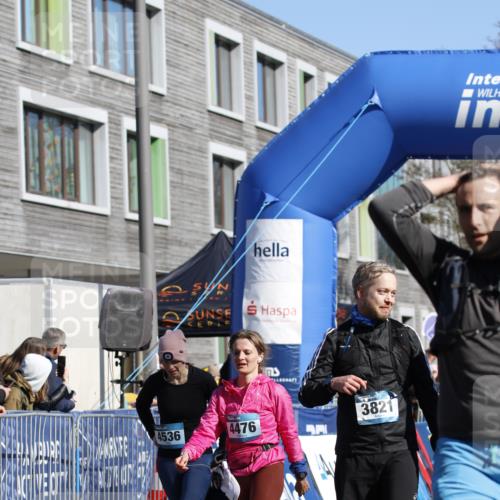 06.04.2025 - 44. Internationalen Wilhelmsburger Insellauf A. Gomolzig http://msf.ph/oto/7555392 06.04.2025 10:43:49 Ziel 3380, 3735, 3924, 4476, 4502, 4536 meine-sportfotos.de