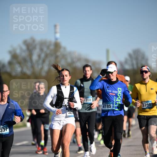 06.04.2025 - 44. Internationalen Wilhelmsburger Insellauf Dr. Thomas Lammeyer http://msf.ph/oto/7555437 06.04.2025 09:31:14 Laufen 6337, 321, 310, 4185 meine-sportfotos.de