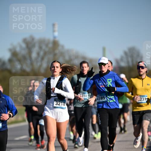 06.04.2025 - 44. Internationalen Wilhelmsburger Insellauf Dr. Thomas Lammeyer http://msf.ph/oto/7555442 06.04.2025 09:31:14 Laufen 3218, 2310, 4185, 231 meine-sportfotos.de