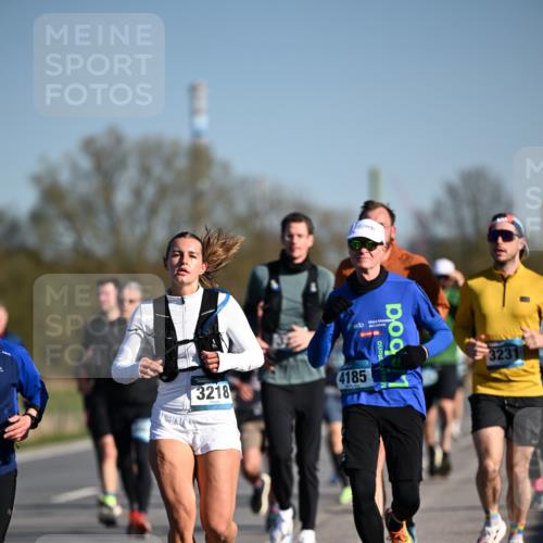 06.04.2025 - 44. Internationalen Wilhelmsburger Insellauf Dr. Thomas Lammeyer http://msf.ph/oto/7555444 06.04.2025 09:31:14 Laufen 3218, 4185, 3231 meine-sportfotos.de