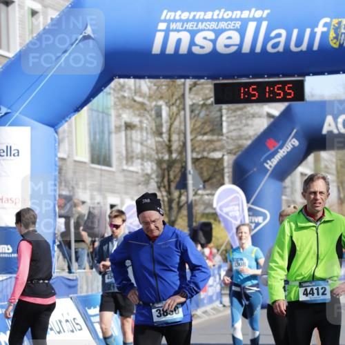 06.04.2025 - 44. Internationalen Wilhelmsburger Insellauf A. Gomolzig http://msf.ph/oto/7555478 06.04.2025 10:41:54 Ziel 3308, 3446, 3830, 3890, 3891, 3941, 4115, 4412, 4566, 4607 meine-sportfotos.de