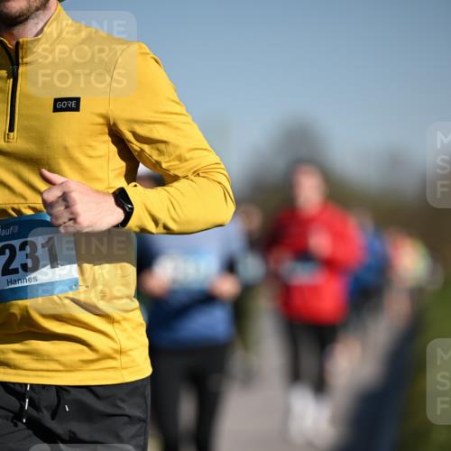 06.04.2025 - 44. Internationalen Wilhelmsburger Insellauf Dr. Thomas Lammeyer http://msf.ph/oto/7555509 06.04.2025 09:31:20 Laufen 231 meine-sportfotos.de