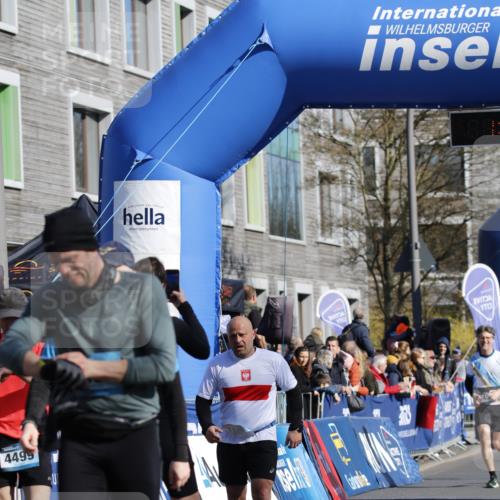 06.04.2025 - 44. Internationalen Wilhelmsburger Insellauf A. Gomolzig http://msf.ph/oto/7555516 06.04.2025 10:41:21 Ziel 3390, 4011, 4069, 4111, 4233, 4499 meine-sportfotos.de