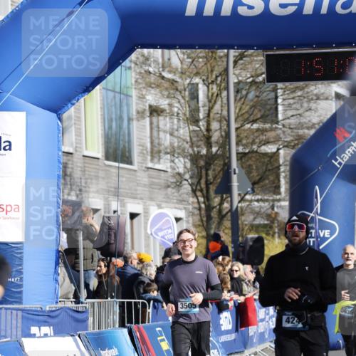 06.04.2025 - 44. Internationalen Wilhelmsburger Insellauf A. Gomolzig http://msf.ph/oto/7555536 06.04.2025 10:41:04 Ziel 3505, 4147, 4241, 4280, 4577, 5132 meine-sportfotos.de
