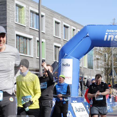 06.04.2025 - 44. Internationalen Wilhelmsburger Insellauf A. Gomolzig http://msf.ph/oto/7555546 06.04.2025 10:40:53 Ziel 3365, 3467, 4147, 4202, 4280, 4438 meine-sportfotos.de