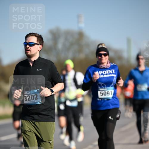 06.04.2025 - 44. Internationalen Wilhelmsburger Insellauf Dr. Thomas Lammeyer http://msf.ph/oto/7555575 06.04.2025 09:31:28 Laufen 3, 3202, 5091 meine-sportfotos.de