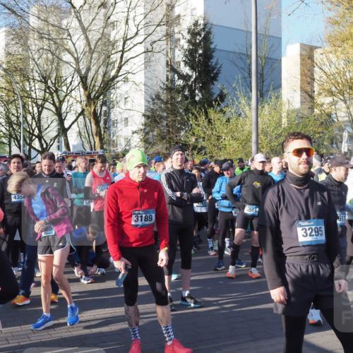06.04.2025 - 44. Internationalen Wilhelmsburger Insellauf Luisa Fischer http://msf.ph/oto/7555577 06.04.2025 08:46:05 Ziel 4410, 435, 3624, 3189, 40, 4514, 3295, 617, 32, 437 meine-sportfotos.de