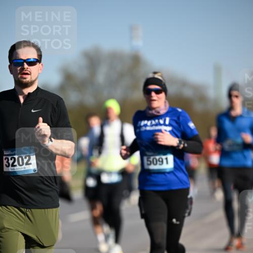 06.04.2025 - 44. Internationalen Wilhelmsburger Insellauf Dr. Thomas Lammeyer http://msf.ph/oto/7555587 06.04.2025 09:31:28 Laufen 3202, 5091 meine-sportfotos.de