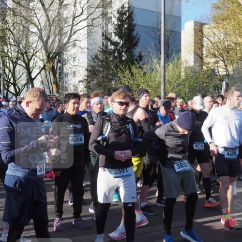 06.04.2025 - 44. Internationalen Wilhelmsburger Insellauf Luisa Fischer http://msf.ph/oto/7555592 06.04.2025 08:46:35 Ziel 31, 4285, 4358, 3591, 3832, 4514, 4425, 361 meine-sportfotos.de