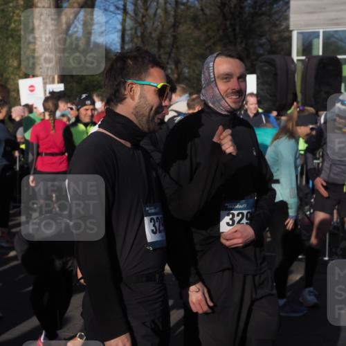06.04.2025 - 44. Internationalen Wilhelmsburger Insellauf Luisa Fischer http://msf.ph/oto/7555599 06.04.2025 08:46:39 Ziel 130, 0, 329, 329 meine-sportfotos.de