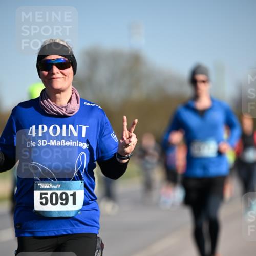 06.04.2025 - 44. Internationalen Wilhelmsburger Insellauf Dr. Thomas Lammeyer http://msf.ph/oto/7555624 06.04.2025 09:31:30 Laufen 4, 3, 5091 meine-sportfotos.de