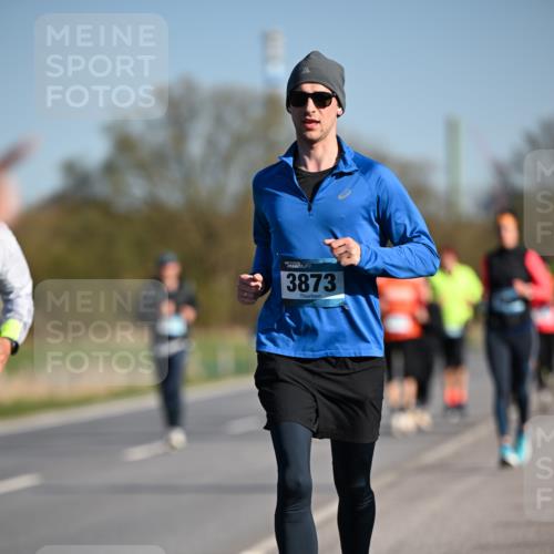 06.04.2025 - 44. Internationalen Wilhelmsburger Insellauf Dr. Thomas Lammeyer http://msf.ph/oto/7555631 06.04.2025 09:31:31 Laufen 3873 meine-sportfotos.de