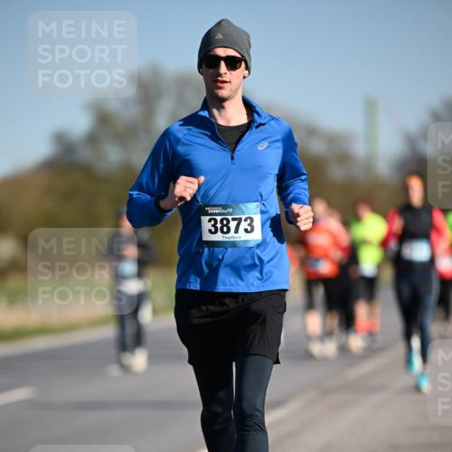 06.04.2025 - 44. Internationalen Wilhelmsburger Insellauf Dr. Thomas Lammeyer http://msf.ph/oto/7555641 06.04.2025 09:31:31 Laufen 3873 meine-sportfotos.de