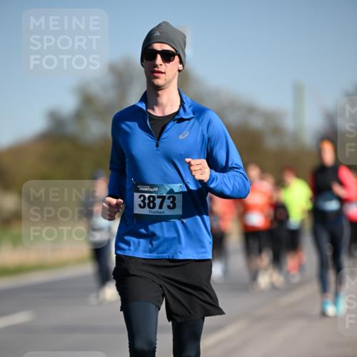 06.04.2025 - 44. Internationalen Wilhelmsburger Insellauf Dr. Thomas Lammeyer http://msf.ph/oto/7555649 06.04.2025 09:31:32 Laufen 3873 meine-sportfotos.de