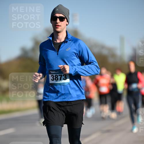 06.04.2025 - 44. Internationalen Wilhelmsburger Insellauf Dr. Thomas Lammeyer http://msf.ph/oto/7555653 06.04.2025 09:31:32 Laufen 3873 meine-sportfotos.de