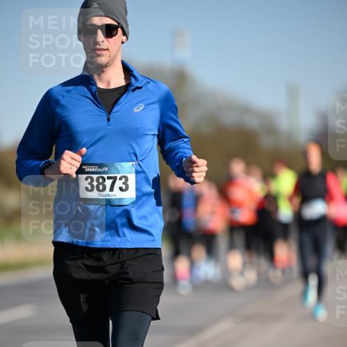 06.04.2025 - 44. Internationalen Wilhelmsburger Insellauf Dr. Thomas Lammeyer http://msf.ph/oto/7555665 06.04.2025 09:31:32 Laufen 3873 meine-sportfotos.de
